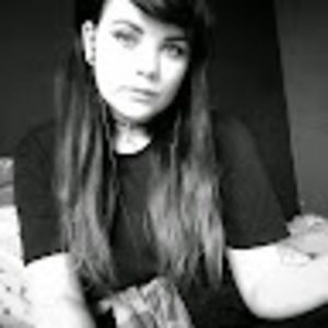 Meet your Posher, Alicia
